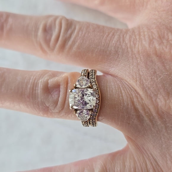 Cushion, Trillion & Round Cut Brilliant CZ 14k Yellow Gold Plated Ring Set SZ 7 - Picture 5 of 11